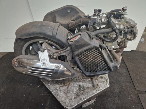 Piaggio vespa gts - vespa, engine