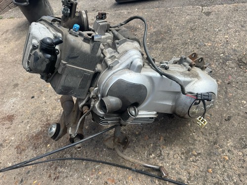 2012 piaggio vespa 125cc - ⭐2012,