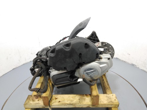 Piaggio vespa engine 2000 2020 - vespa,