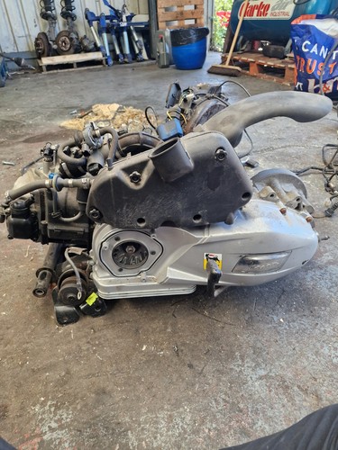 Piaggio vespa engine gts - vespa,